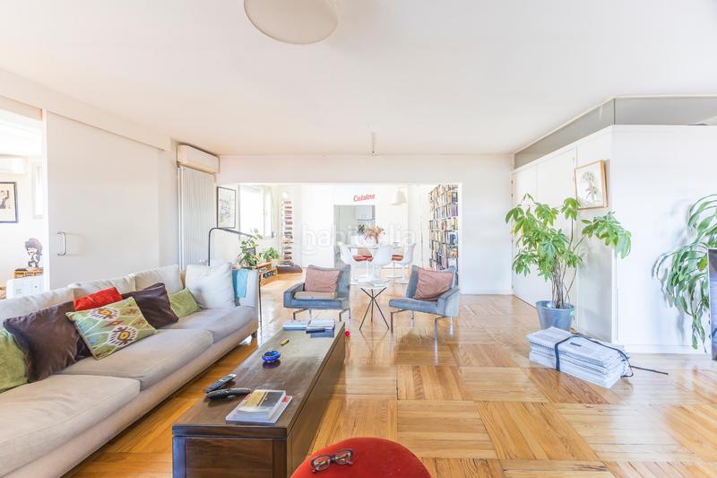 Foto fce55438-c015-49bb-b228-193c5543a46c. Ático  único con terraza de 50m2 con vistas despejadas en Trafalgar en Madrid