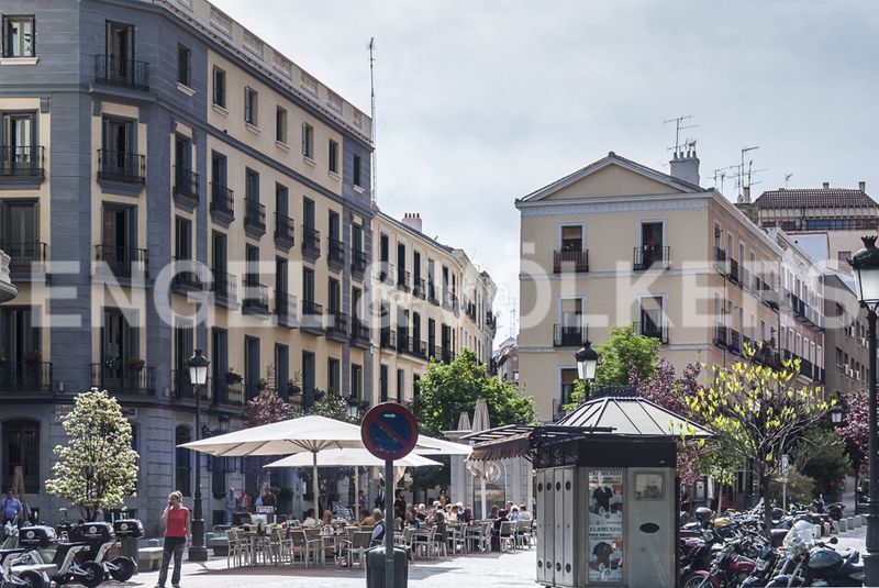 Foto d9319824-6c29-4efd-8603-a9673d464dcb. Apartament amb calefacció piscina a Cortes-Huertas Madrid