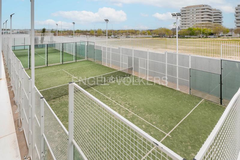 Foto 7e97fc96-b119-46f1-8938-f1111fa53048. Apartamento lujoso piso con dos terrazas en valdebebas en Madrid