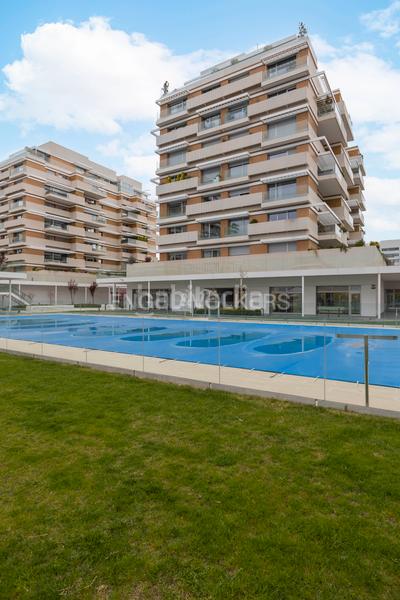 Foto fcbfa42c-775c-4468-ae39-501dcfacee82. Apartamento lujoso piso con dos terrazas en valdebebas en Madrid