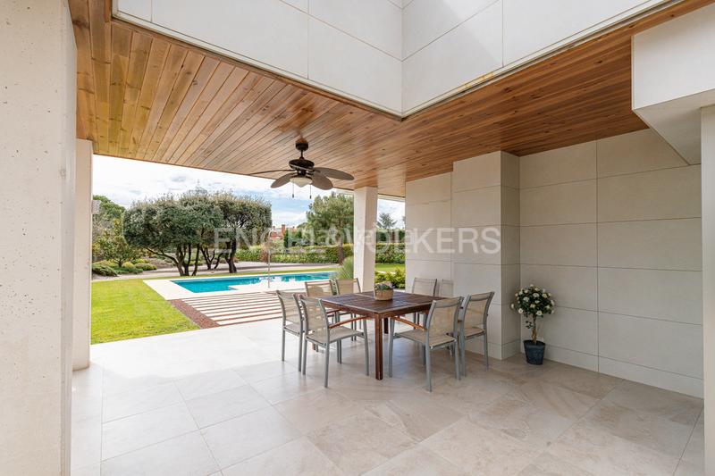 Foto 551b1657-98fe-420f-8aee-925eaeda5796. Casa amb calefacció piscina a Valdecabañas Boadilla del Monte