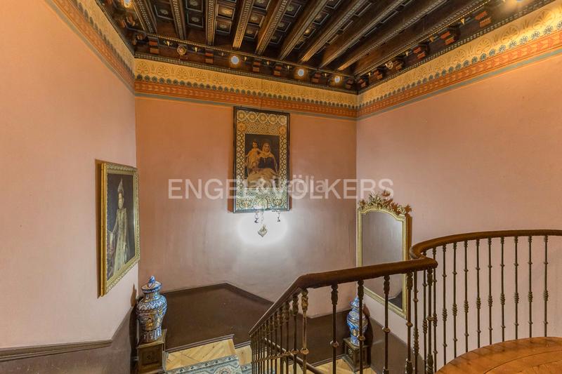 Foto e2fd0a5a-cfbf-41ad-a0aa-ffb013732643. Apartamento palacete en el centro del siglo xiv con todo el confort en Segovia