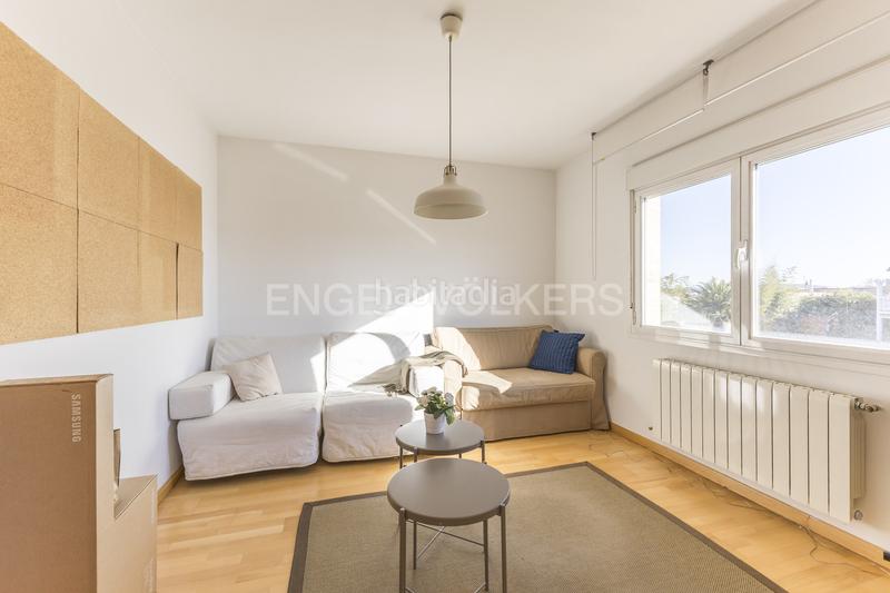 Foto 23b4abcb-b3a2-450f-9178-fee1b57621cf. Casa exclusivo chalet con piscina cerca del aeropuerto en Madrid