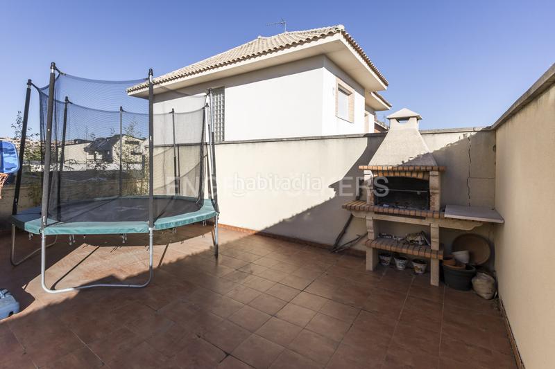 Foto 568cc4eb-07ad-4990-8962-eb8f844fd8ed. Casa exclusivo chalet con piscina cerca del aeropuerto en Madrid