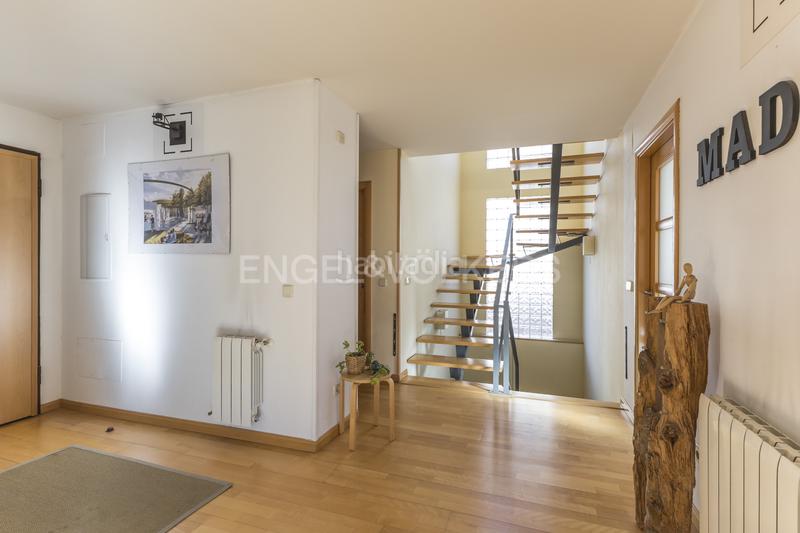 Foto 6d8b58d8-dfd0-4ef7-8560-85f8b2e3c46d. Casa exclusivo chalet con piscina cerca del aeropuerto en Madrid