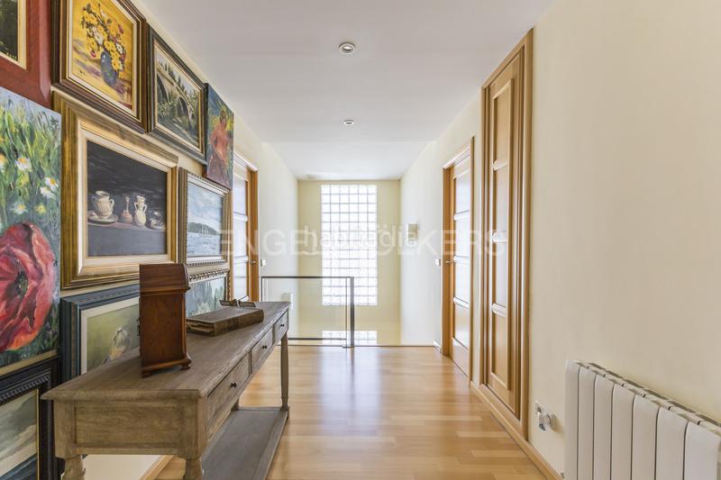 Foto 7d1cd188-04af-4f5e-a025-8319e5472668. Casa exclusivo chalet con piscina cerca del aeropuerto en Madrid