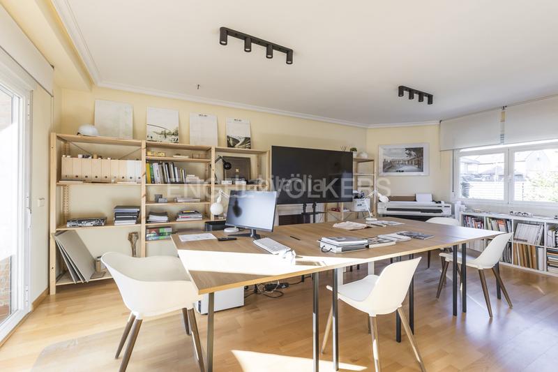 Foto 9736d5c3-6c8c-4713-9611-c0b2447e3c67. Casa exclusivo chalet con piscina cerca del aeropuerto en Madrid