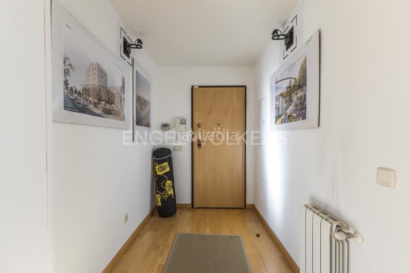 Foto a3eeb1ce-78f0-47be-9b2e-7414df0de7c1. Casa exclusivo chalet con piscina cerca del aeropuerto en Madrid