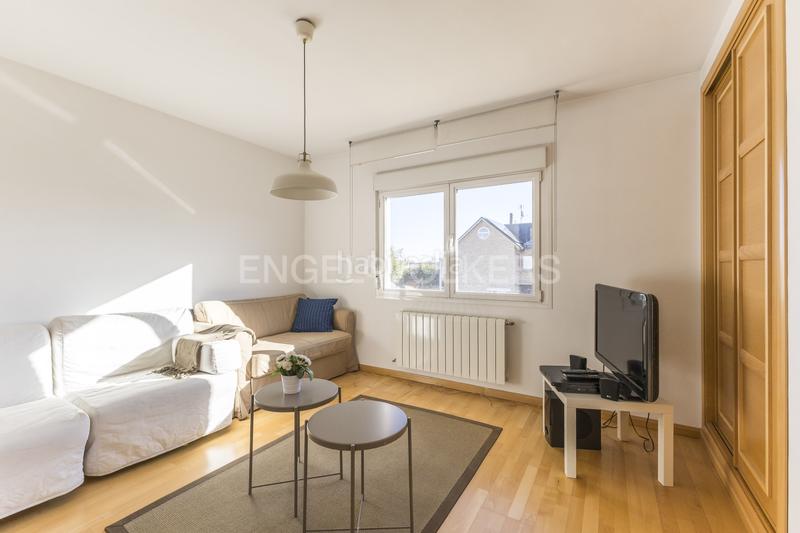 Foto eaac1054-0fdf-441e-82e4-aaa03ffffb2f. Casa exclusivo chalet con piscina cerca del aeropuerto en Madrid