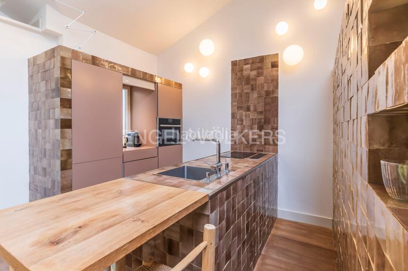 Foto d0209adb-c3c8-46a2-be89-d3b89c5ad535. Attique avec chauffage dans Cortes-Huertas Madrid