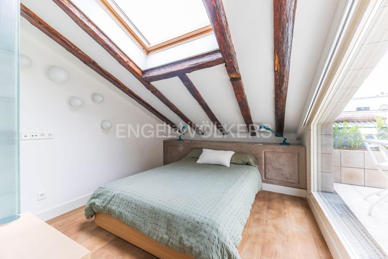 Foto d8ef0c29-005c-4d15-9ee7-400e00f2a9da. Attique avec chauffage dans Cortes-Huertas Madrid