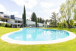 House in Somosaguas. Espectacular propiedad en exclusiva parcela en somosaguas