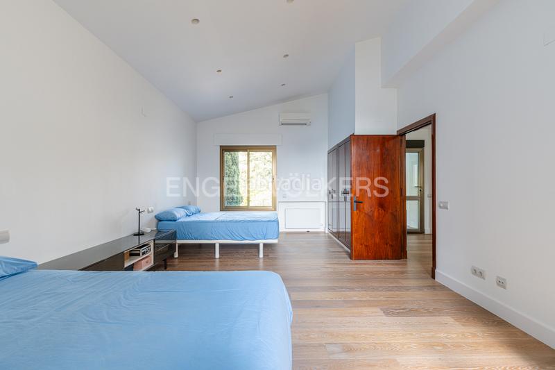 Foto 59e4a61e-67fd-4486-8e67-68a7517a8095. Maison avec chauffage parking piscine dans Somosaguas Pozuelo de Alarcón