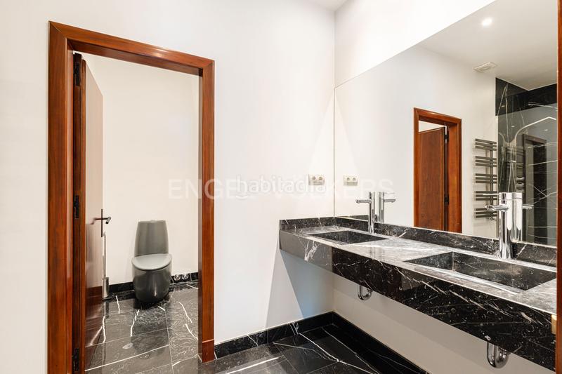 Foto 5c2addf6-38e4-4f58-ab7f-0a0e83baa687. Maison avec chauffage parking piscine dans Somosaguas Pozuelo de Alarcón