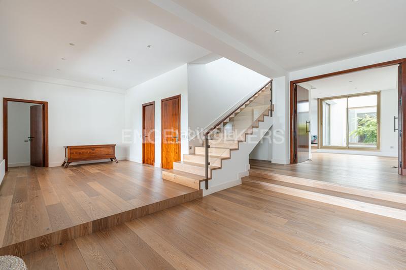 Foto 7b83c563-9db1-4f3d-bc57-c3a80a31966a. Maison avec chauffage parking piscine dans Somosaguas Pozuelo de Alarcón