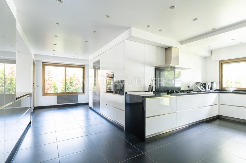 Foto 8c306461-1427-44d0-a87e-d11c54d3e72a. Maison avec chauffage parking piscine dans Somosaguas Pozuelo de Alarcón