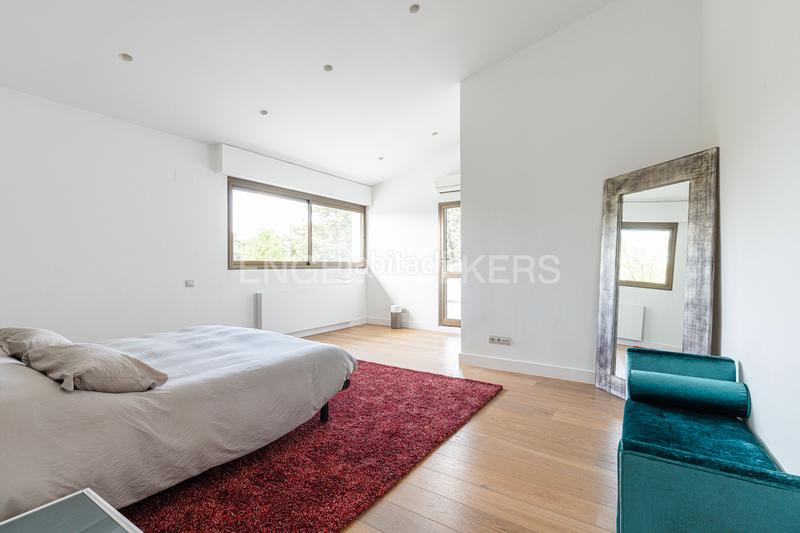 Foto 8d013084-3e2f-435c-96f9-b3f4bfdd5b08. Maison avec chauffage parking piscine dans Somosaguas Pozuelo de Alarcón