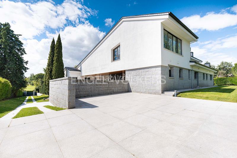 Foto b0b19f49-7724-4a25-9cab-00c07bbf2d10. Maison avec chauffage parking piscine dans Somosaguas Pozuelo de Alarcón