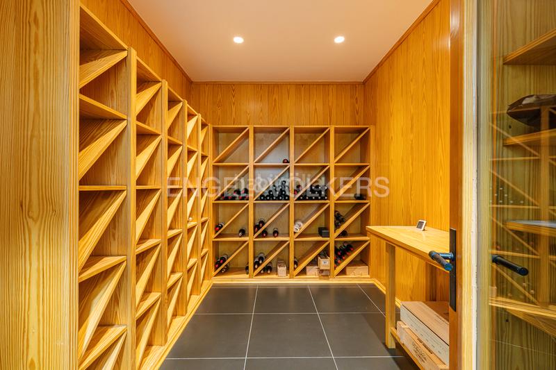 Foto c57076fc-624d-48a1-b67f-237019c45235. Maison avec chauffage parking piscine dans Somosaguas Pozuelo de Alarcón