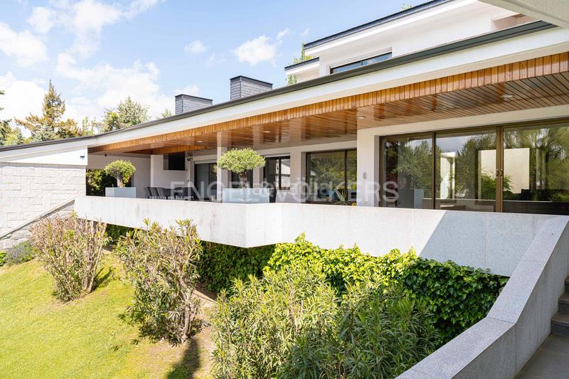 Foto cff26fa5-b658-4345-b787-ed3e1af7ebcc. Maison avec chauffage parking piscine dans Somosaguas Pozuelo de Alarcón