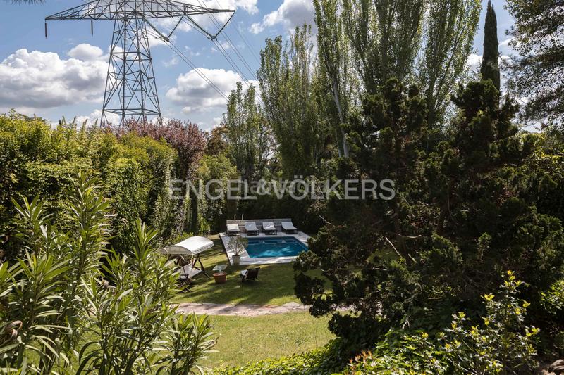 Foto 928d9287-6ef9-4cbc-97a8-3dc9f69f1bfb. Haus mit heizung parking pool in Monteclaro Pozuelo de Alarcón