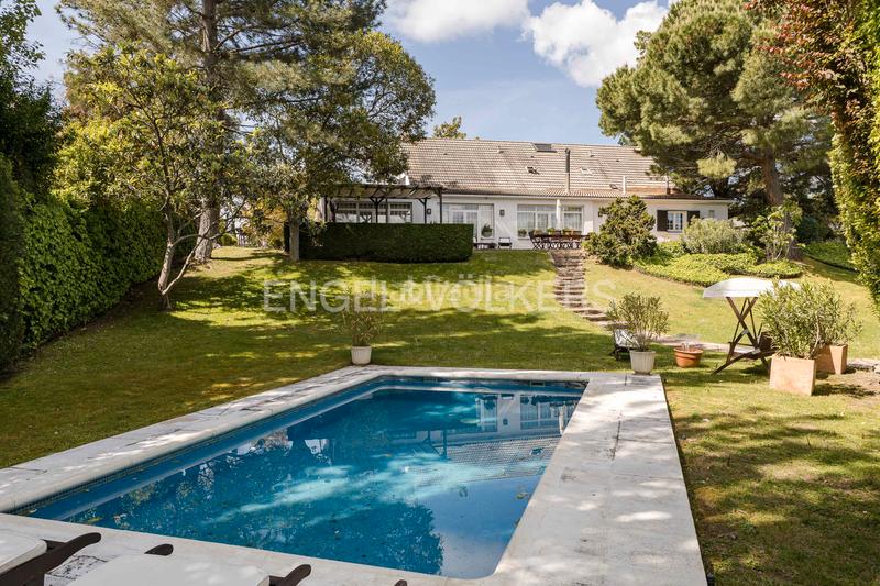 Foto a7e3d83e-f4b1-43de-be05-b97845920de1. Haus mit heizung parking pool in Monteclaro Pozuelo de Alarcón