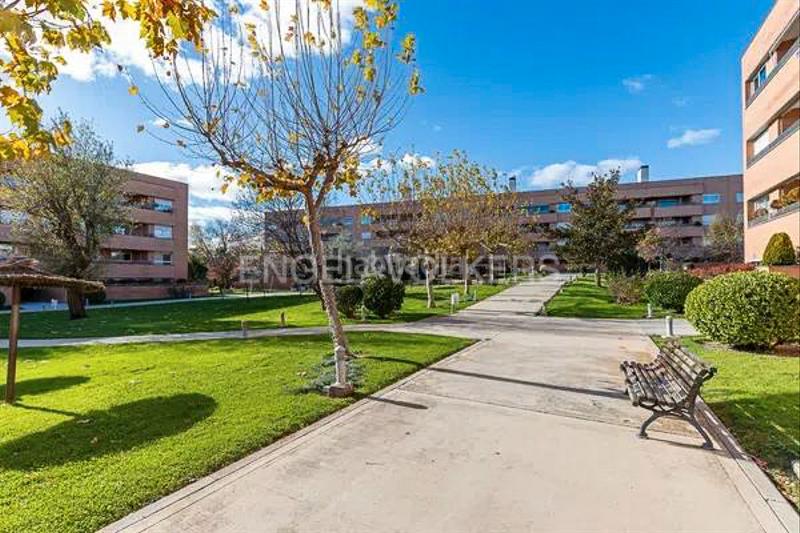 Foto 563d4439-56cb-40a3-9b22-893e5f91f329. Location appartement avec chauffage parking piscine dans Pozuelo de Alarcón