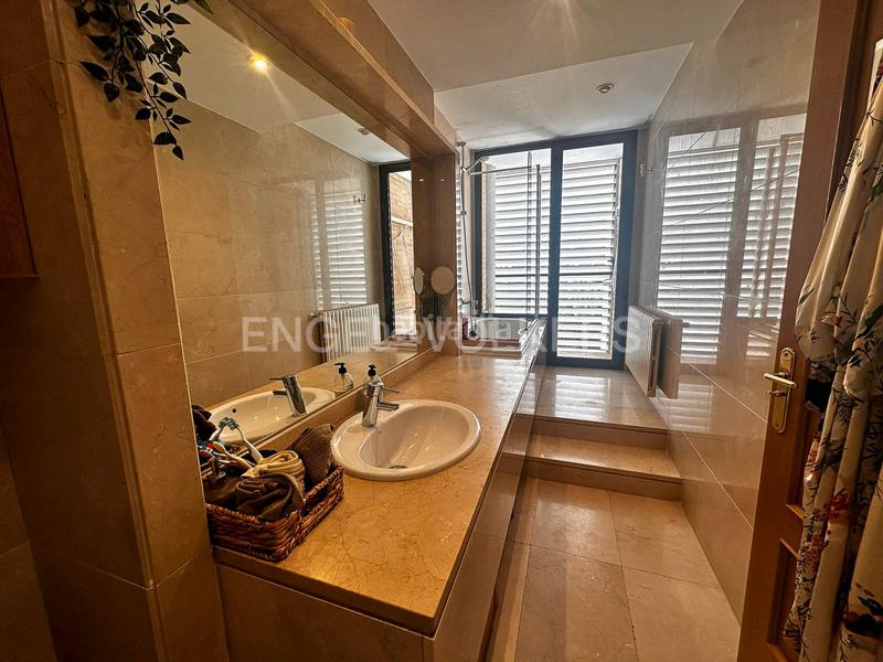 Foto c75394dd-38e3-4c6d-b5aa-669f16500881. Location appartement avec chauffage parking piscine dans Pozuelo de Alarcón