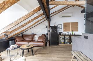 Lloguer Estudi a Cortes-Huertas. Estudio de diseño amueblado en  cortes.
