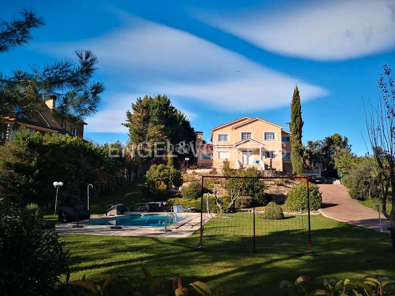 Foto f6724a9a-b284-43eb-91f4-577e3204c586. Lloguer casa amb calefacció aparcament piscina a Ciudalcampo