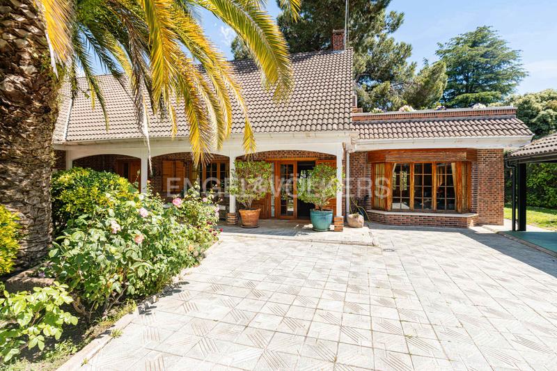 Foto 58b14828-e99a-4194-ab9f-3949edead880. Casa preciosa casa levitt en Montealina a la venta en Pozuelo de Alarcón