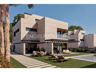Casa a La Cabaña. Exclusivo chalet de obra nueva en la cabaña  pozuelo de alarcón