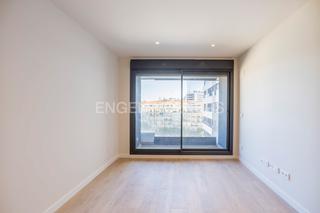 Alquiler Apartamento en Imperial. Piso de 2 dormitorios con terraza en madrid río