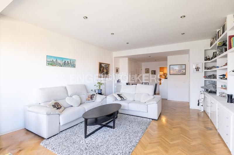 Foto 465a262e-6359-4ee0-acba-b0c74a32e941. Apartamento agradable y luminoso piso junto al parque de berlín en Madrid