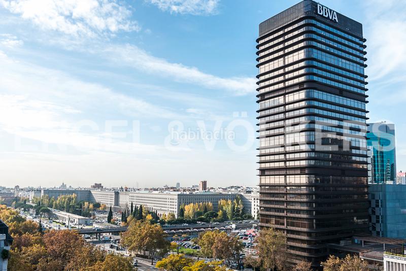 Foto cb41dfda-e53f-4578-be42-13eca7525ff2. Apartamento agradable y luminoso piso junto al parque de berlín en Madrid