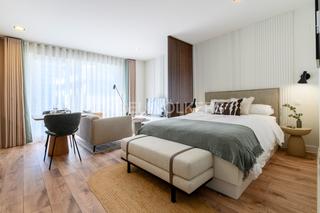 Alquiler Estudio en Pacífico. Obra nueva piso estudio con piscina, gym, coworking y trastero.