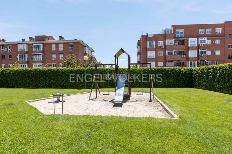 Foto 5a5eb2f8-5243-44a7-bef5-7cf8e43d00f1. Appartement avec chauffage parking piscine dans Parque Cataluña Torrejón de Ardoz