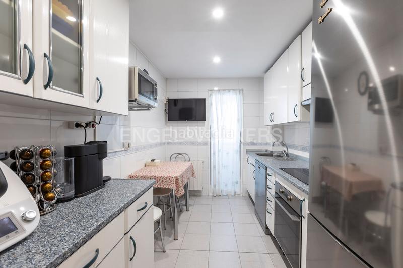Foto c142f8b3-d53c-4fdd-bbd0-86c63678b4cc. Appartement avec chauffage parking piscine dans Parque Cataluña Torrejón de Ardoz