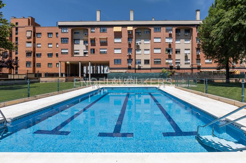 Foto fc8883eb-8bc0-43de-889e-0d7b65aba1d7. Appartement avec chauffage parking piscine dans Parque Cataluña Torrejón de Ardoz