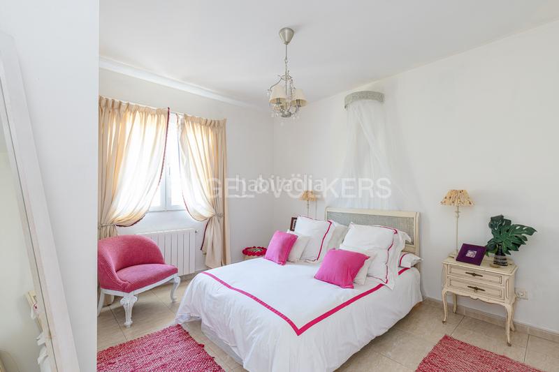 Foto 08d3ee19-95dd-4165-8c75-3cbf5d335333. Casa magnifico chalet con estilo en Mojadillas-Parque de las Infantas-El Paraiso Valdemorillo