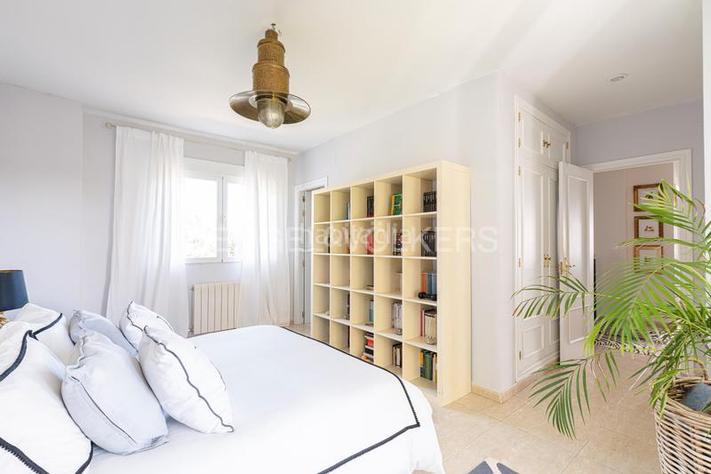 Foto 4ec30b73-ea87-4fd6-b21e-ee4e76269c12. Casa magnifico chalet con estilo en Mojadillas-Parque de las Infantas-El Paraiso Valdemorillo