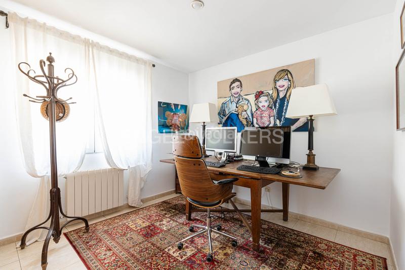 Foto f56eec59-a81a-483e-b104-5fb63f173b2f. Casa magnifico chalet con estilo en Mojadillas-Parque de las Infantas-El Paraiso Valdemorillo