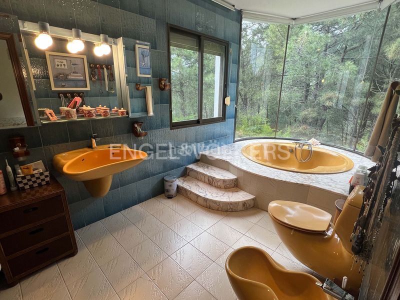 Foto f9621c70-2e94-4c07-a3ac-8935e8f847c9. Casa amb calefacció aparcament piscina a Sotillo de la Adrada