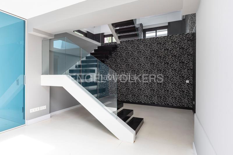 Foto a16d9e84-21ff-4e86-b490-4db29a1c5d69. Casa amb calefacció aparcament piscina a urbanización La Moraleja La Moraleja