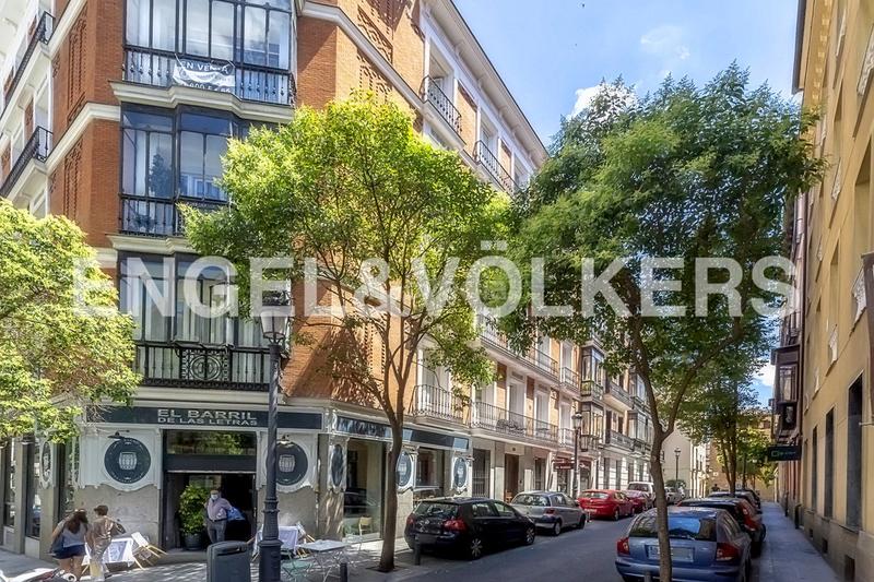 Foto f52ec9e5-a8ac-4ca2-8657-160497af9a19. Appartement avec chauffage parking dans Cortes-Huertas Madrid