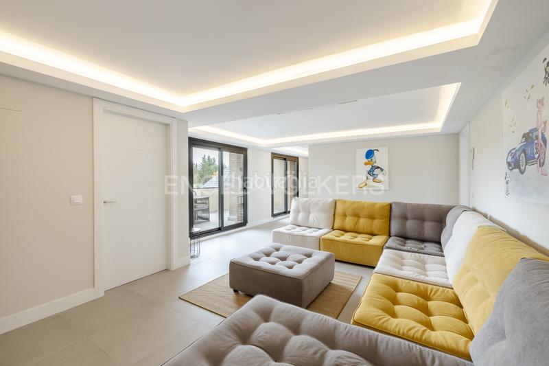 Foto 5cc817e5-316e-4c48-8ba9-73bf60e87fd0. Casa con riscaldamento parcheggio piscina in Ciudalcampo