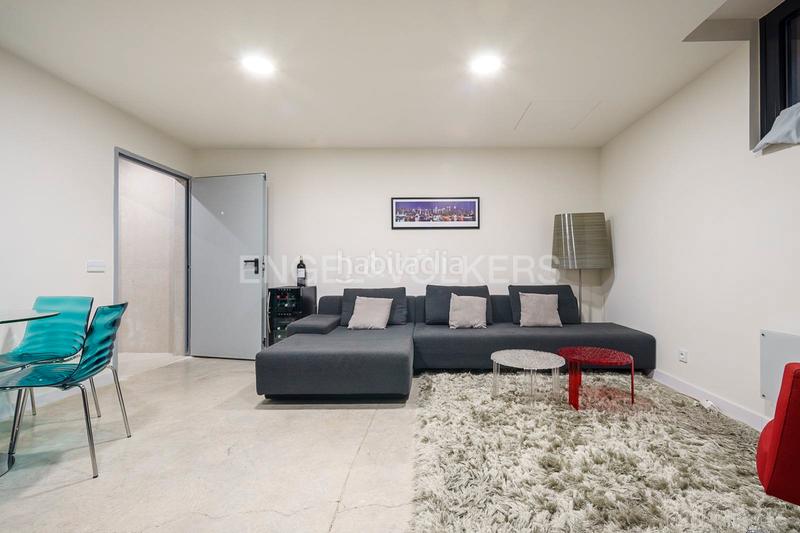 Foto 4101ae76-fee3-4b50-a0cd-6e29921a9ee7. Casa adossada amb calefacció aparcament piscina a Boadilla del Monte