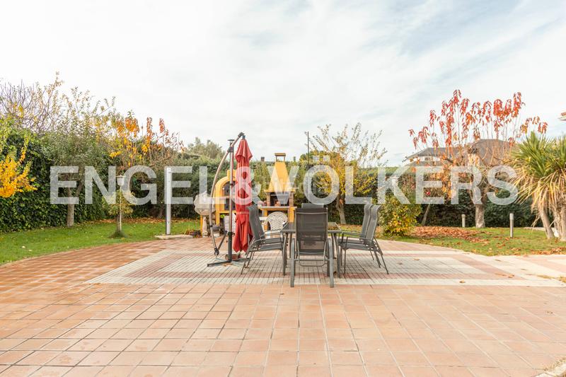 Foto 3d35bd09-b696-4137-9b60-59ea722fe201. Casa estupendo chalet unifamiliar en alcorcón en Castillo-Campodón Villaviciosa de Odón