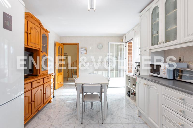 Foto 4bf2468b-41bc-4dc1-9d4b-60b5c9a8bc39. Casa estupendo chalet unifamiliar en alcorcón en Castillo-Campodón Villaviciosa de Odón