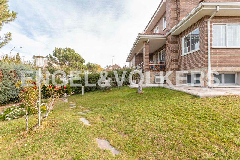 Foto 5c358153-ab78-4375-aa83-a3c98159539c. Casa estupendo chalet unifamiliar en alcorcón en Castillo-Campodón Villaviciosa de Odón